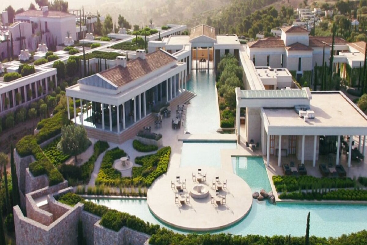 Amanzoe